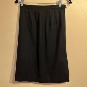Pendleton 100% Virgin Wool Petite Black A-Line Skirt Size 4